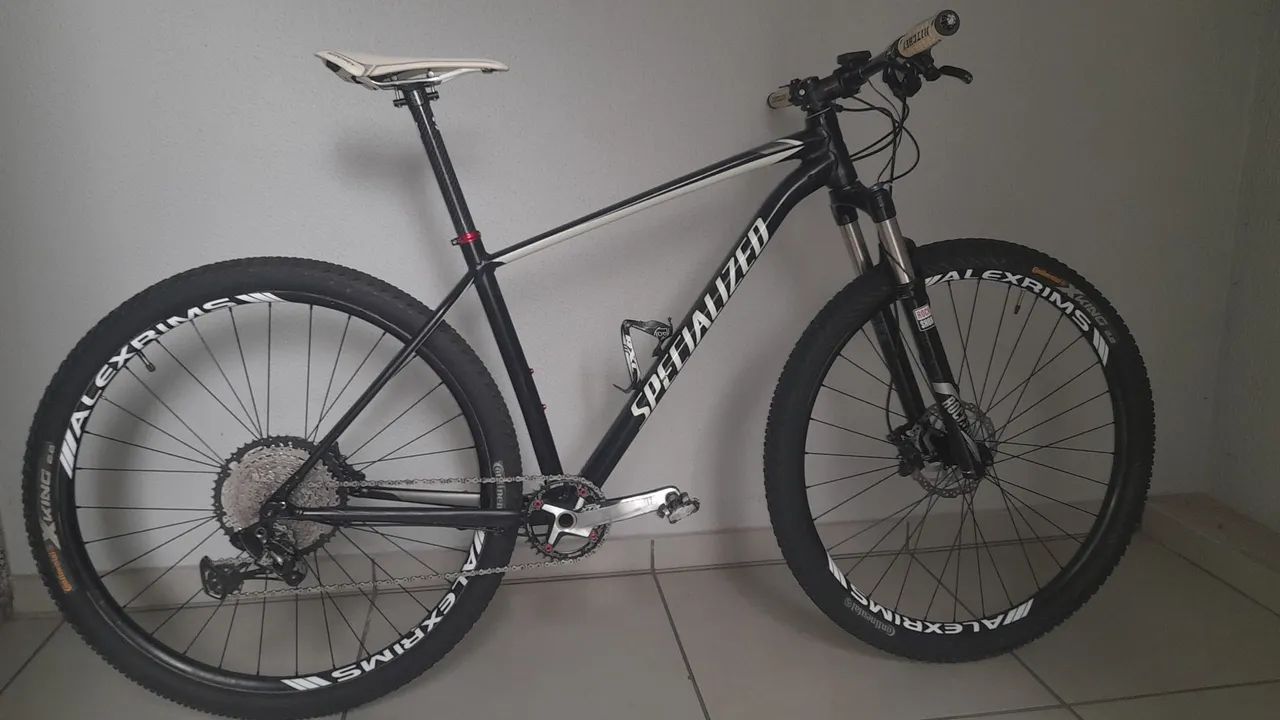 Specialized Rockhopper tamanho "L" aro 29 1x12 velocidades