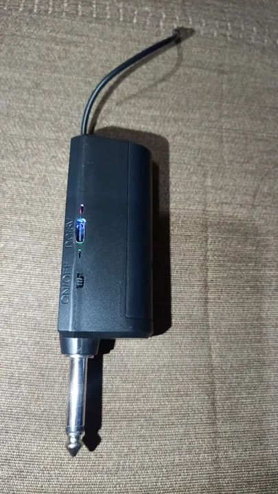 Microfone par sem fio a bateria semi novo - Foto 4