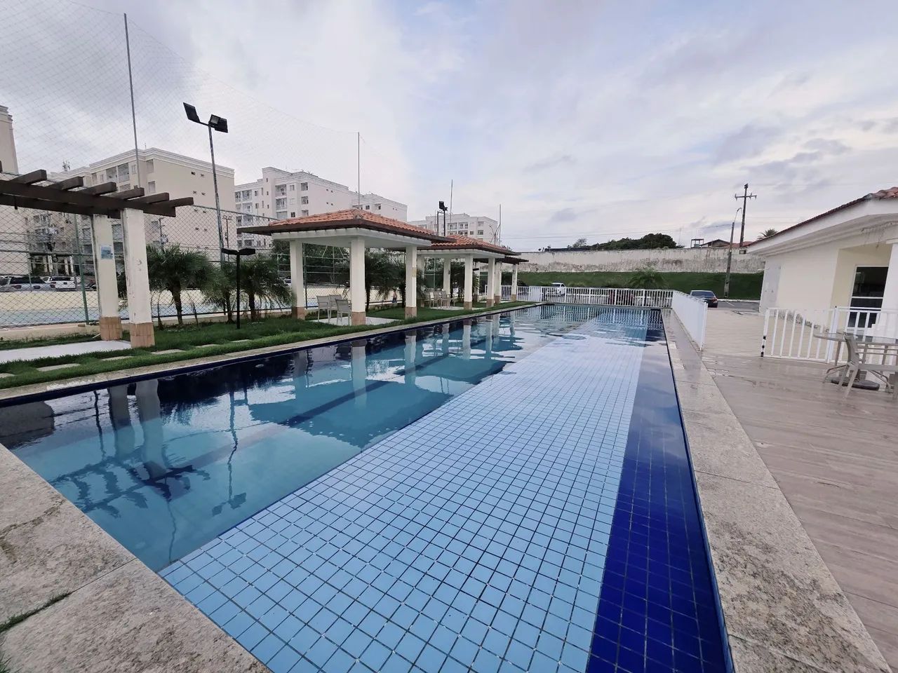 Apartamento por temporada com piscina e área de lazer incrível.   - Foto 3