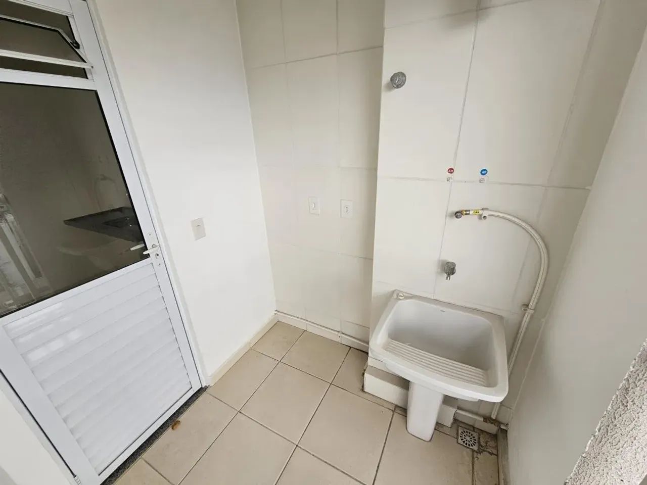 Apartamento para Venda em Nova Iguaçu, LUZ, 2 dormitórios, 1 banheiro, 1 vaga - Foto 2