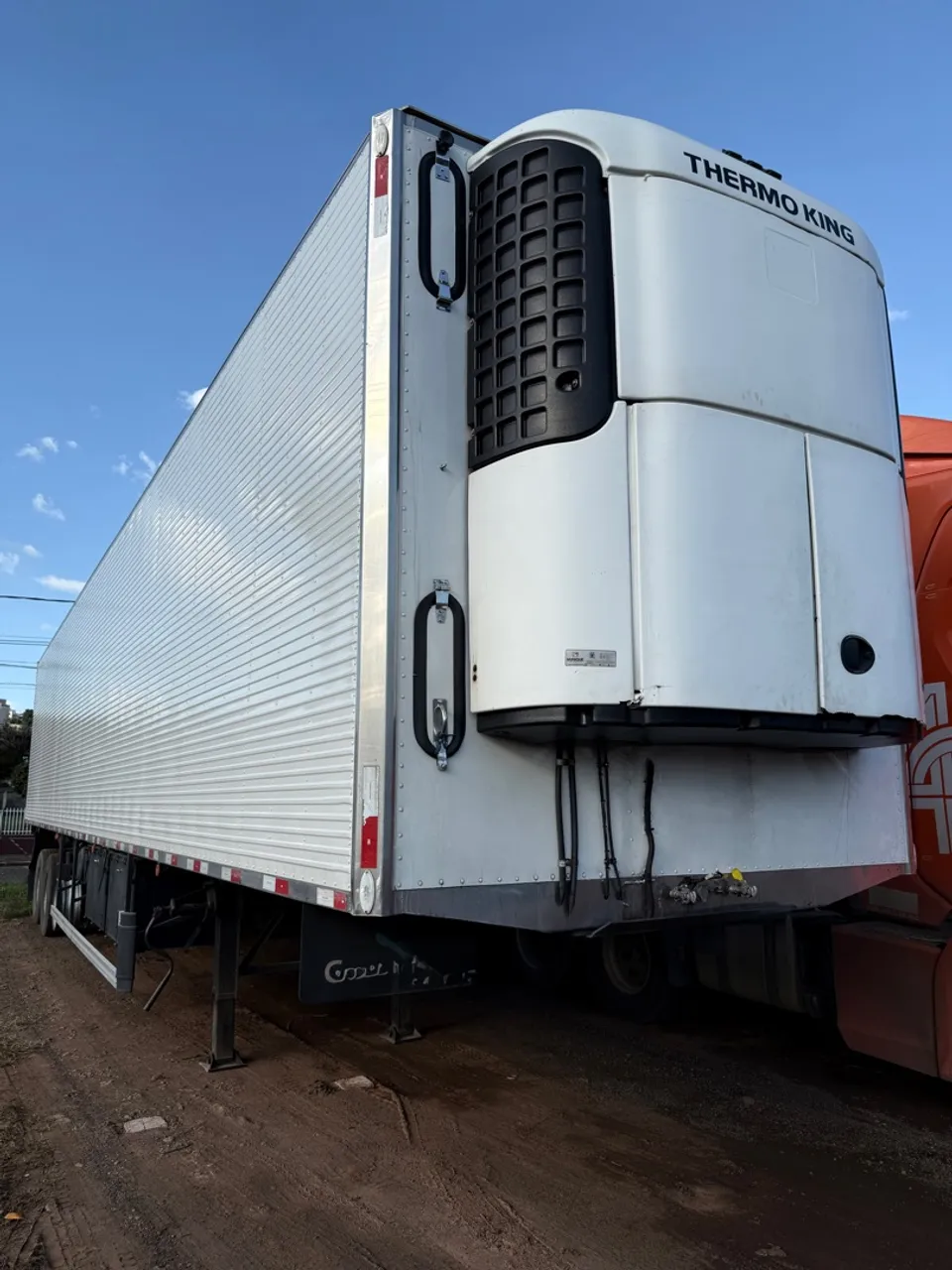 Carreta Frigorifica NIJU 28 pallets