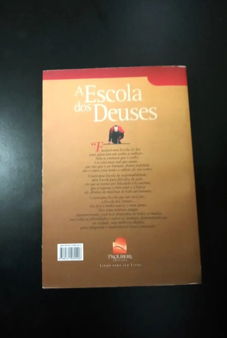 A Escola dos Deuses - Capa Dura - Foto 4