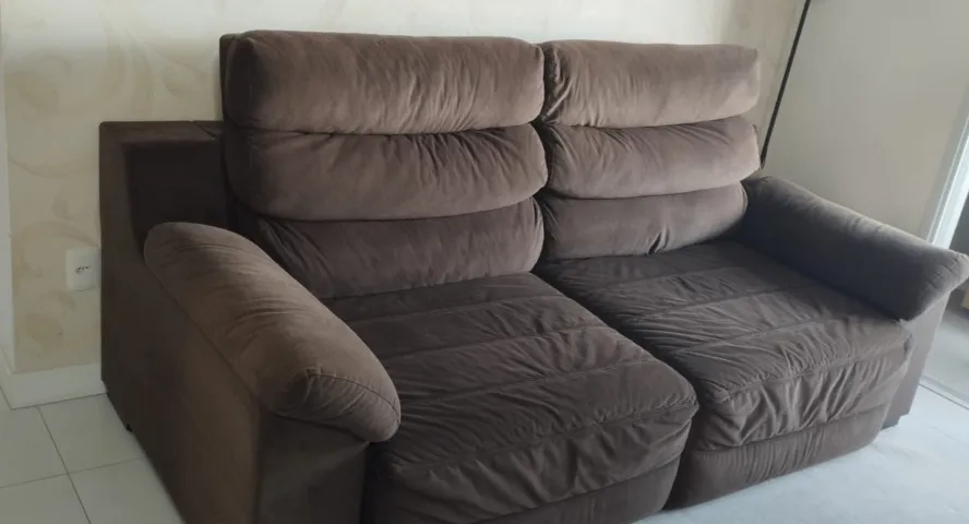 Sofá com Chaise