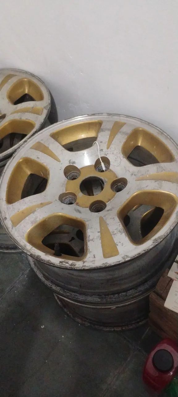 Roda Blazer 98 dourada  - Foto 2