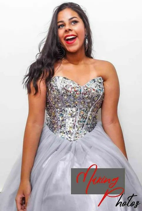 Lote Roupas de festa  - Foto 5