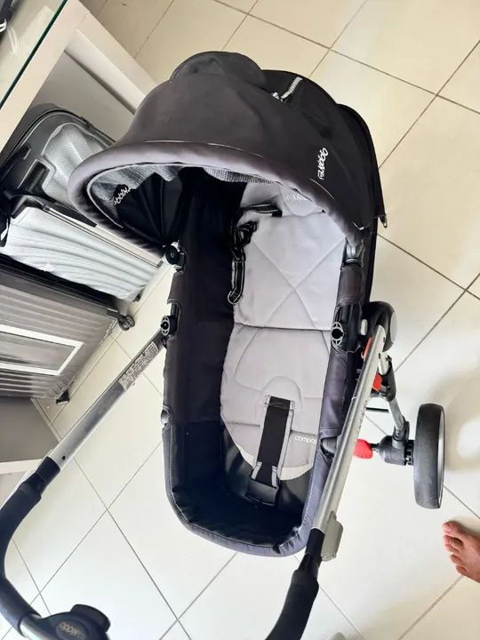 Carrinho de Bebê e Banheira Fisherprice