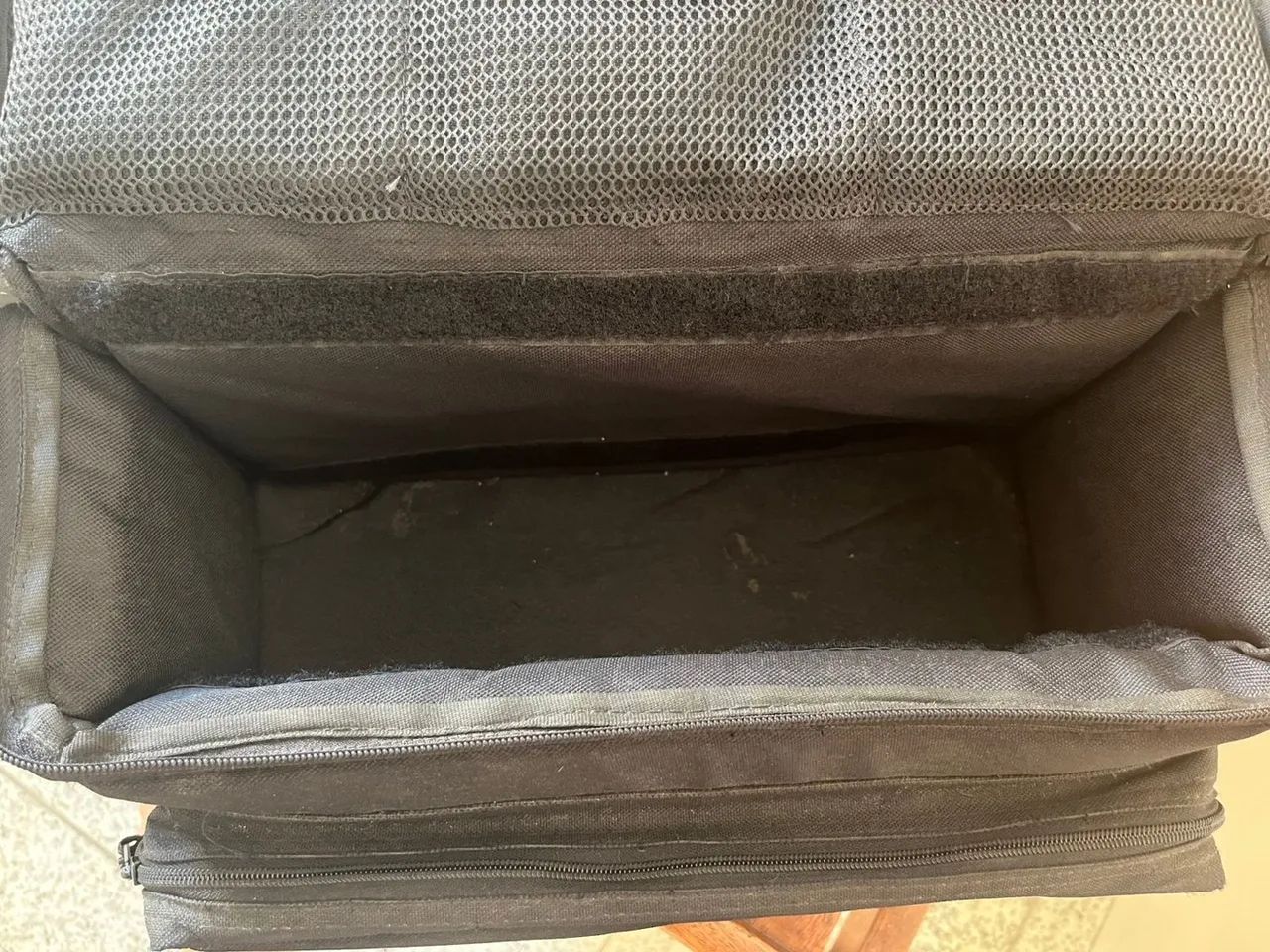 BOLSA CINE ALTA ACOLCHOADA CASE RÍGIDA  30x18x23 cm - Foto 2