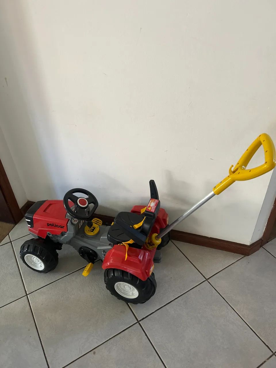 Trator Infantil Passeio Pedal Politractor Vermelho - Poliplac - Foto 5