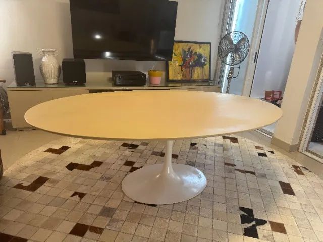 Elegante mesa saarinnen tulipa oval