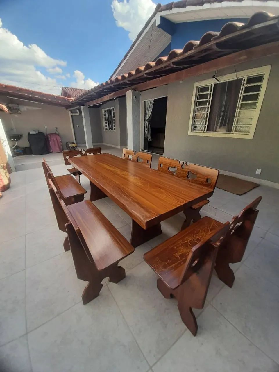 Mesa pedra de ardósia polida e pintada 
