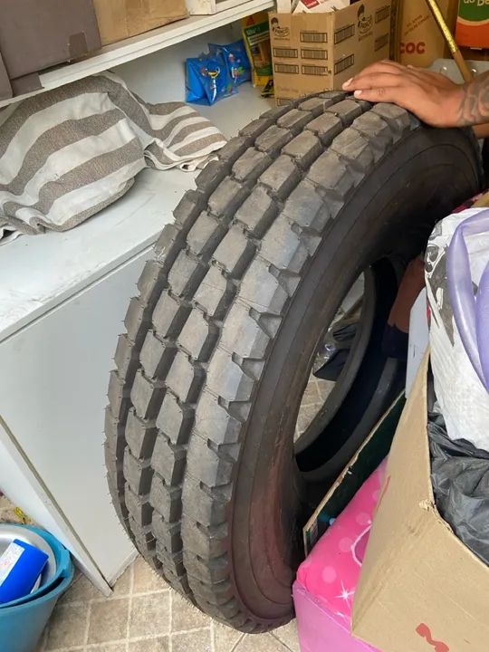 Pneu para Trator - Aro 12.00r20 - Foto 3