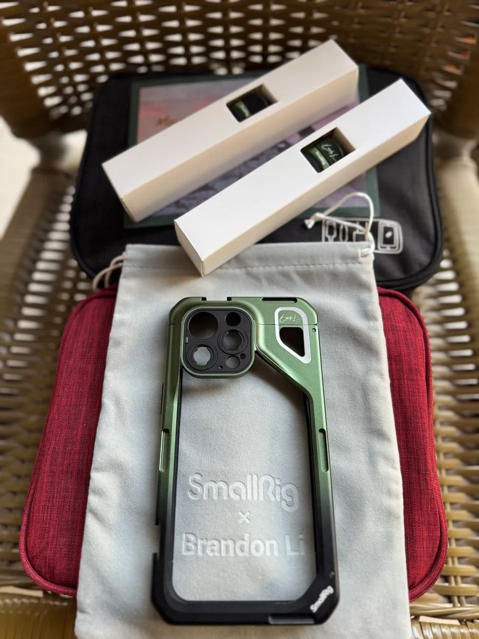 SmallRig Brandon Li Gaiola Cage para iPhone 15 Pro Max - Foto 3