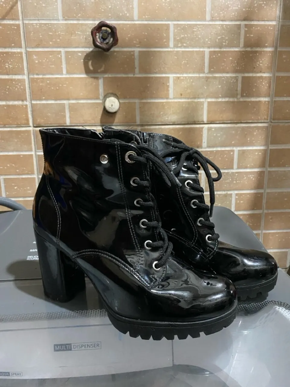 Bota coturno verniz Via Marte TAM 38