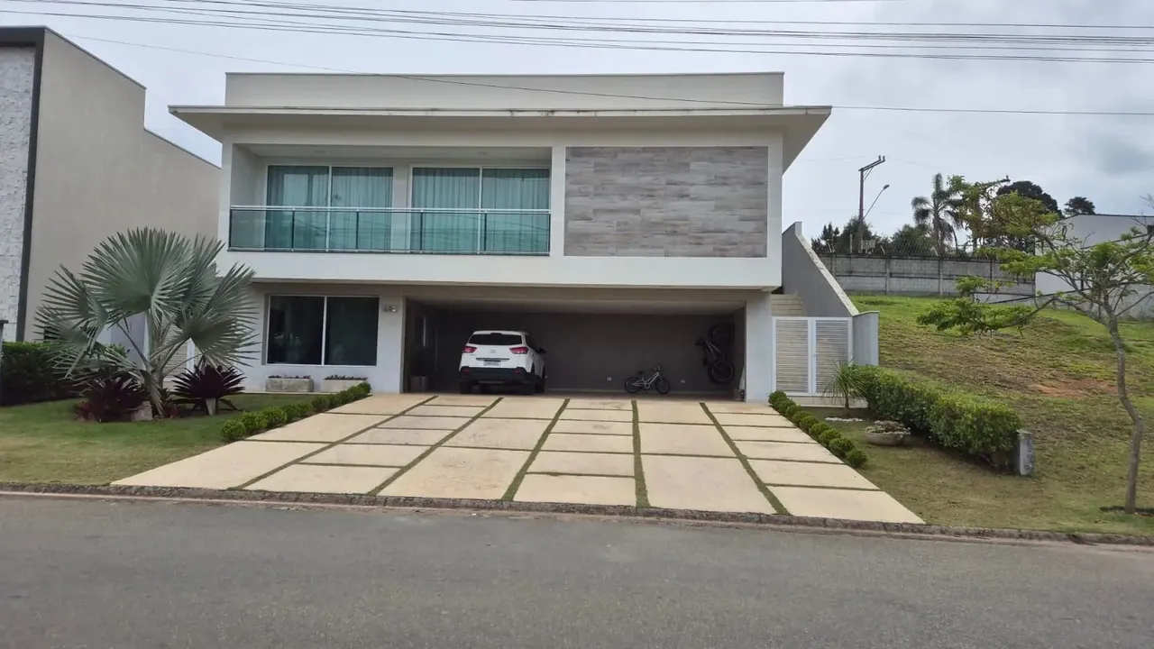 Térrea para venda Condomínio Santa Adélia tem 260 metros quadrados com 3 quartos