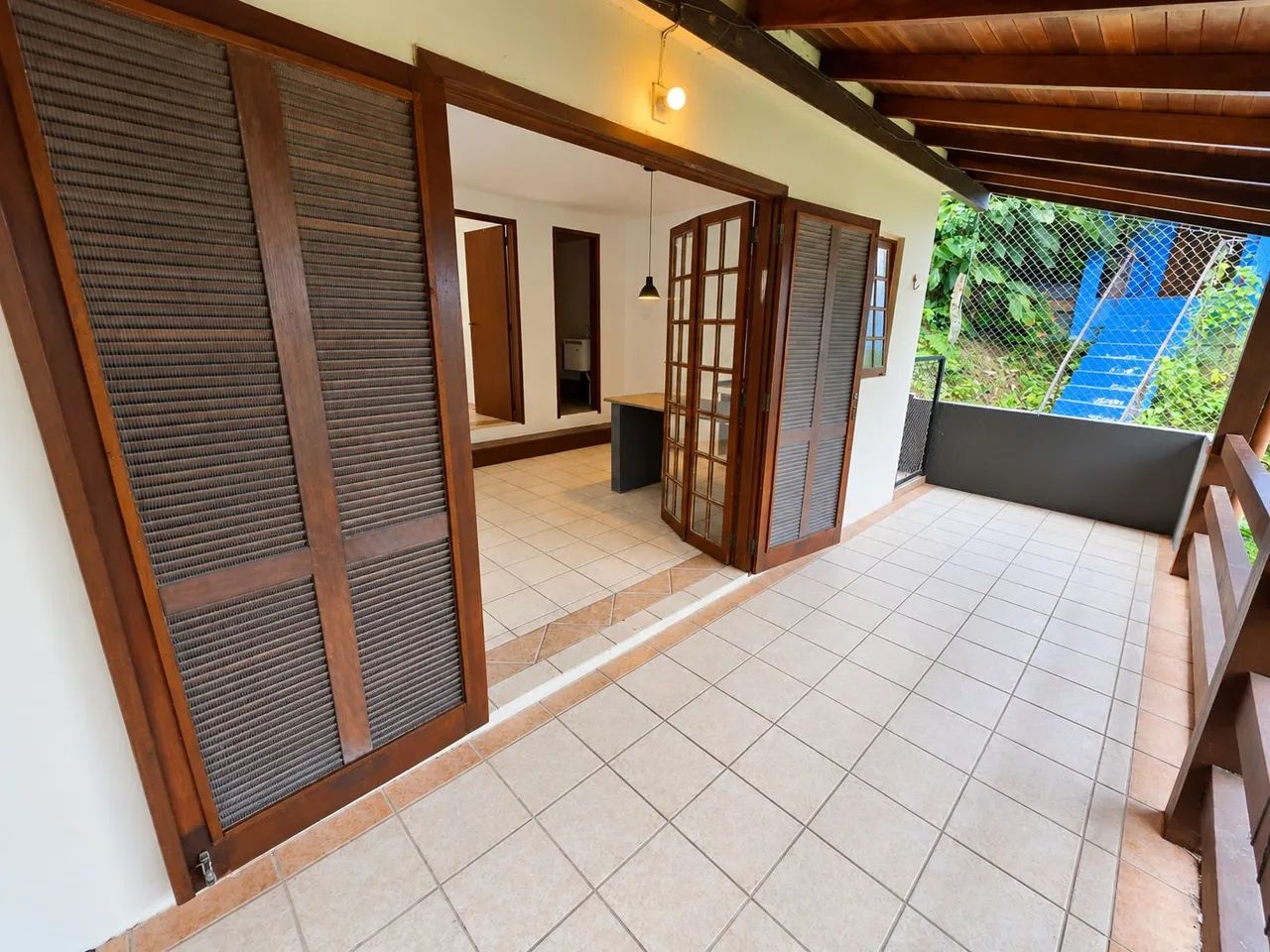 Casa com linda vista para Lagoa da Conceição Florianopolis Floripa  - Foto 2