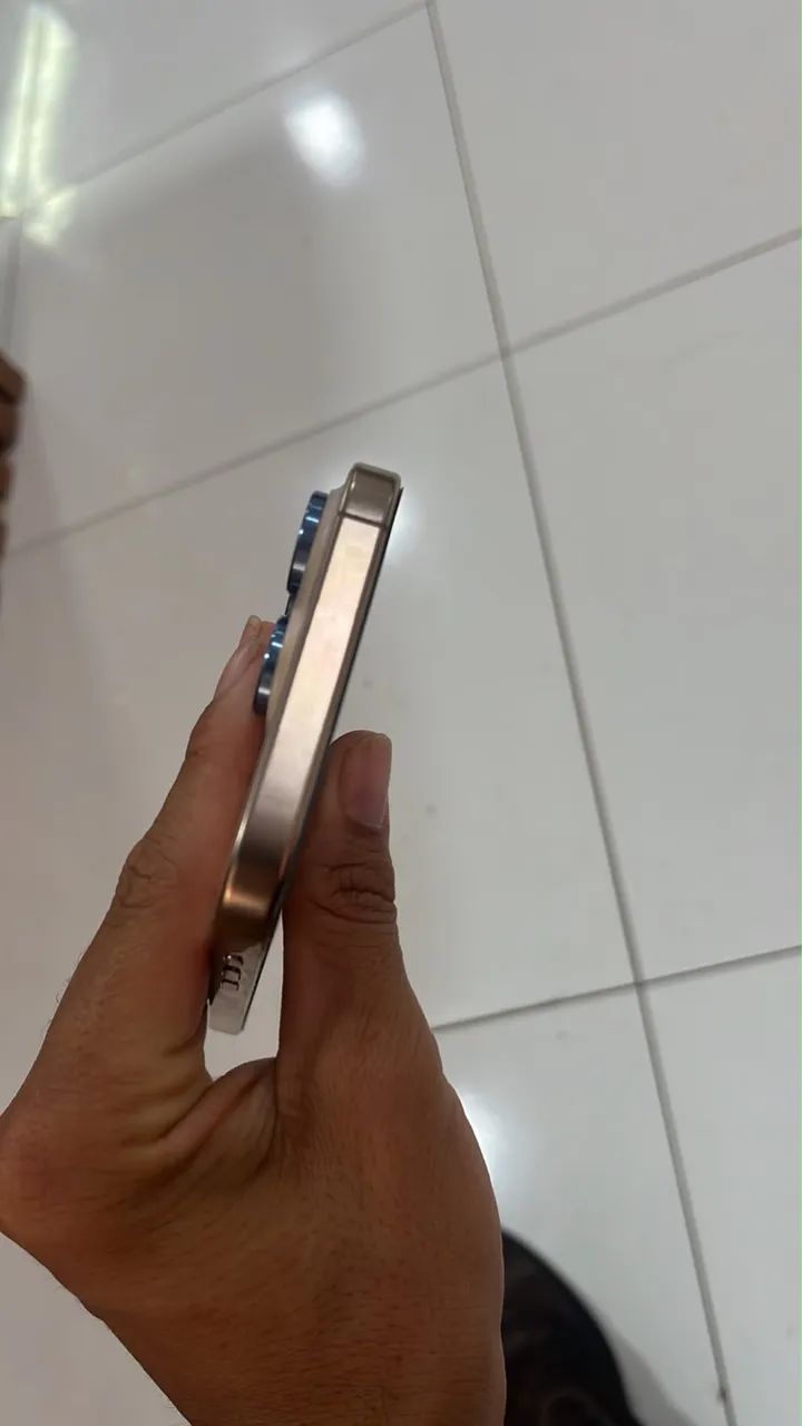 iPhone 16 pro Max  - Foto 4