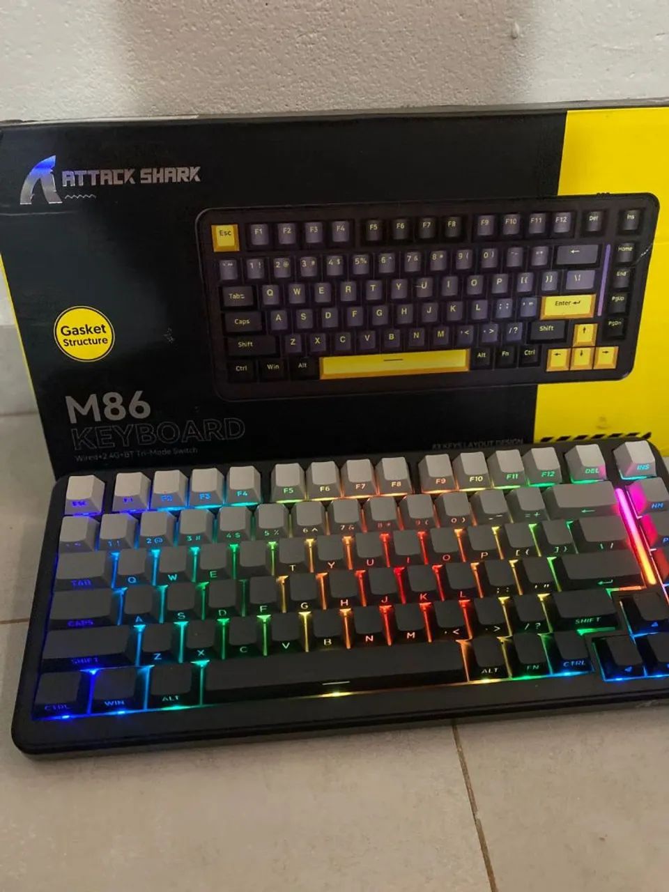 Teclado mecânico 418417362799831044