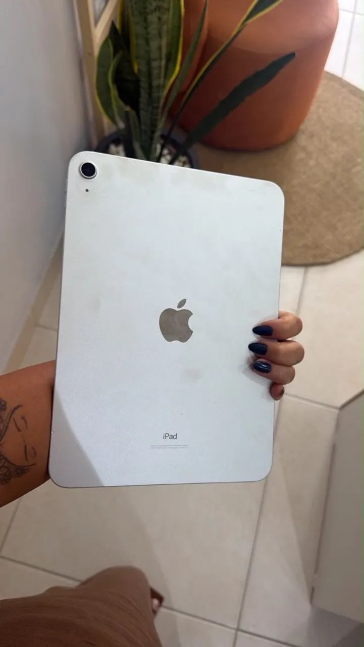 iPad Apple Modelo A2696 - Foto 2