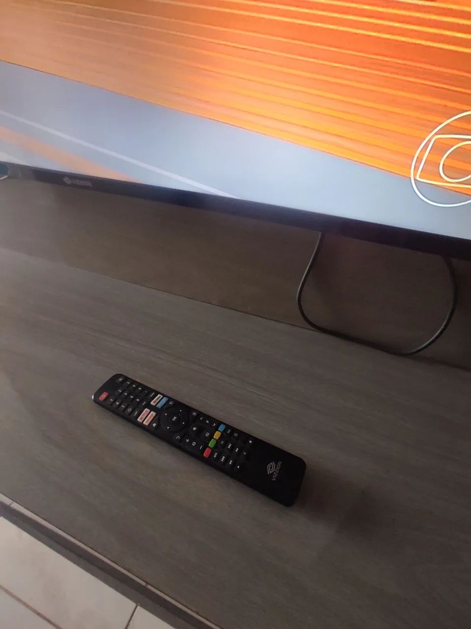 Vêm uma TV 50 polegadas VIZZION 