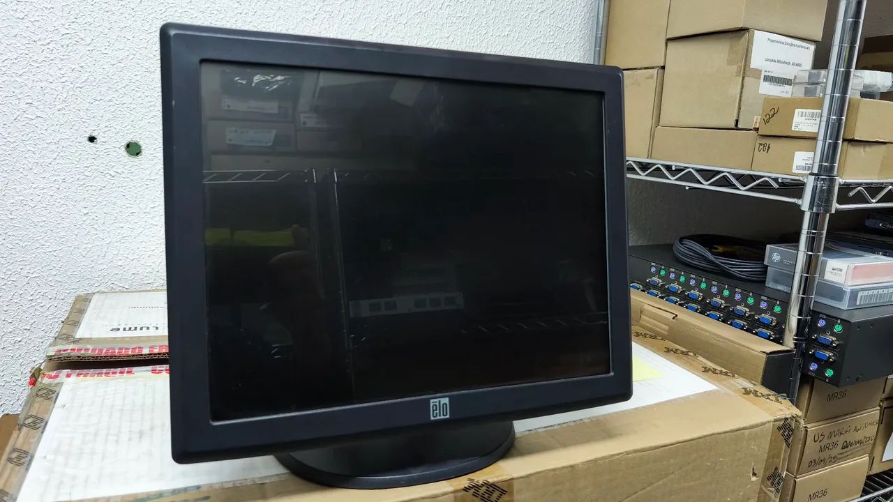 Monitor toutch Elo 15" e 19" - Foto 2