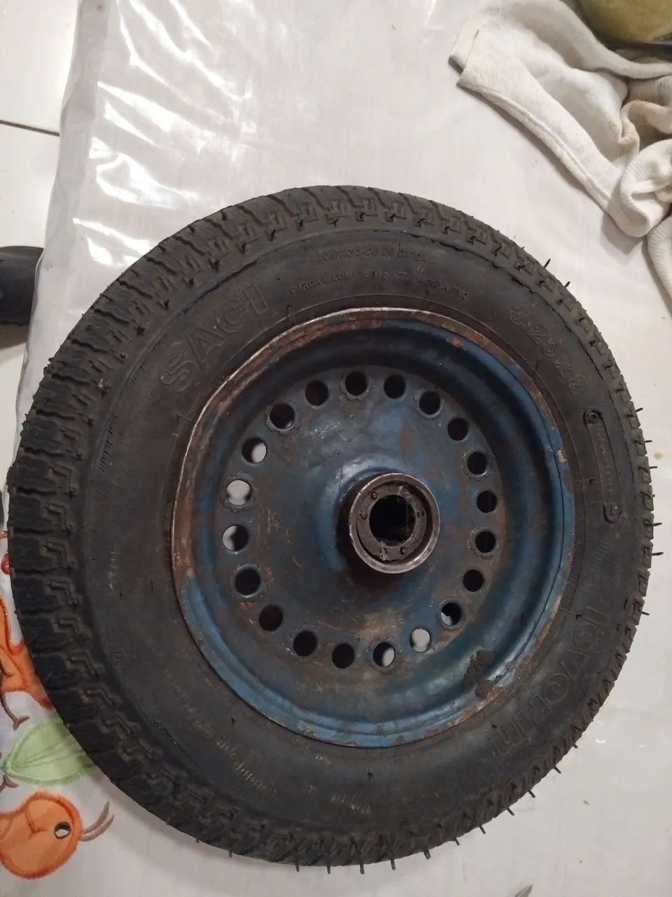 Pneu de carro de mão 