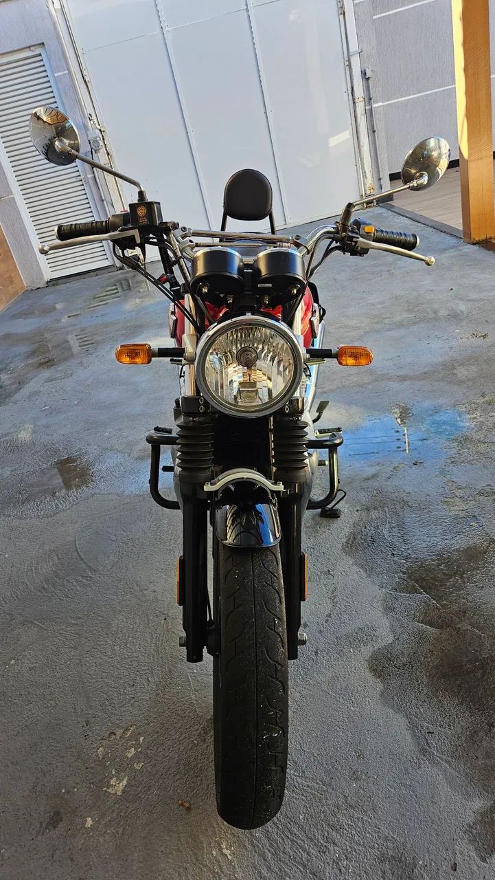 Royal Enfield Interceptor 650 pouco rodada e com acessórios  - Foto 4