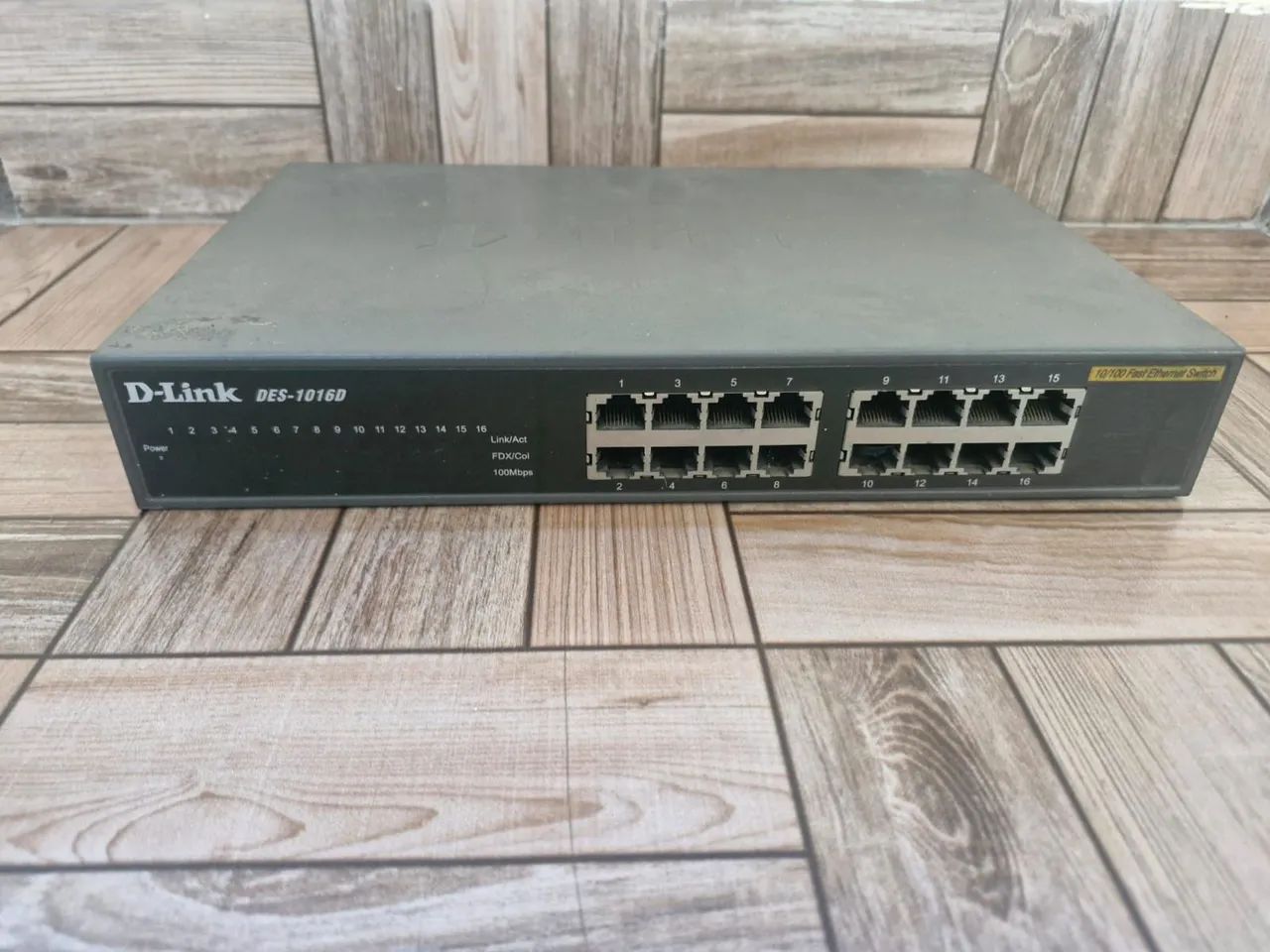 Switch de rede D-Link DES-1016D 16 Portas<br><br>16 portas - Foto 2