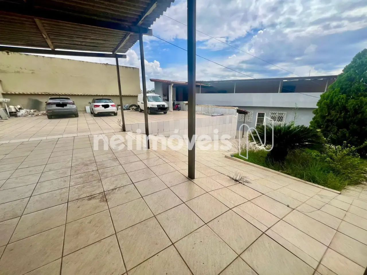 Excelente casa com barracão no bairro Alípio de Melo! - Foto 2