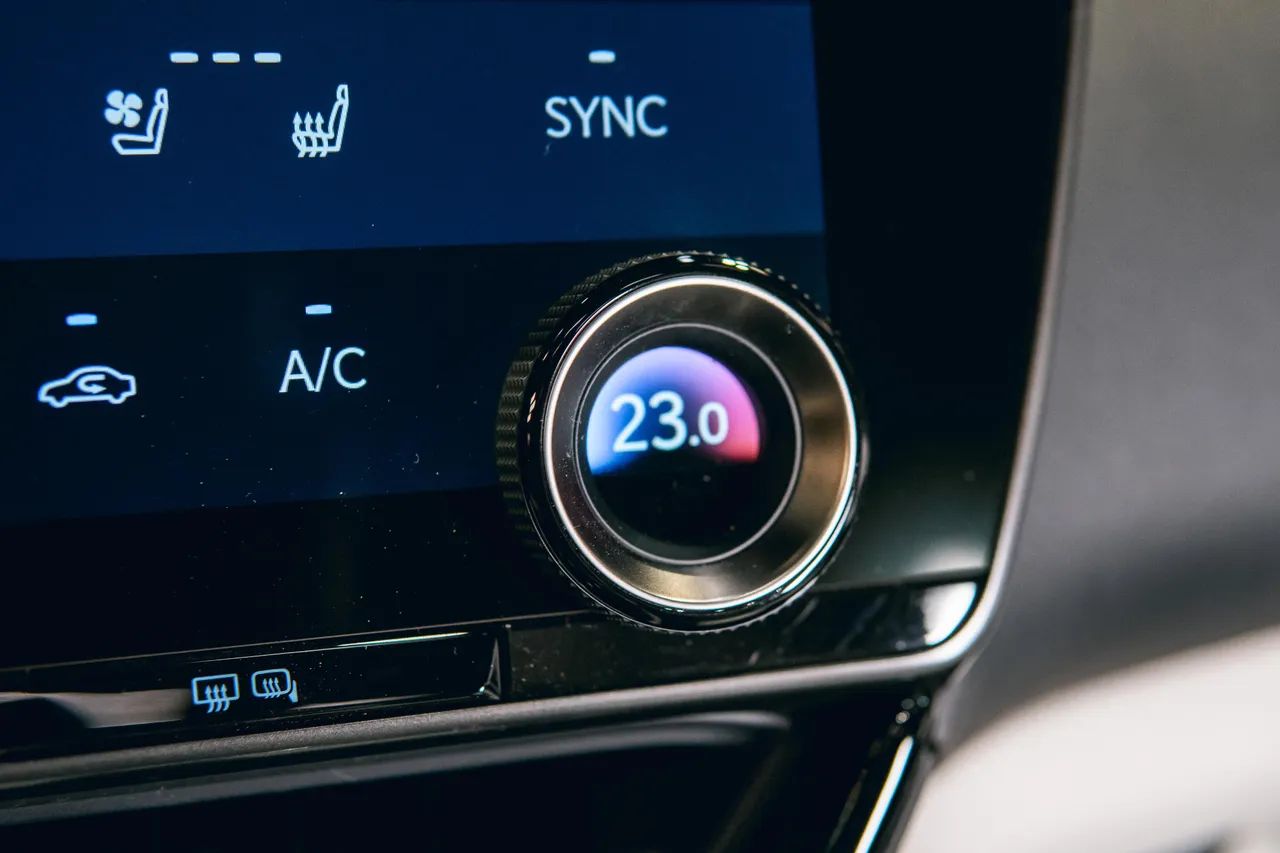 Lexus NX-350h F-sport 2.5 16V Aut. (hybrid), foto 17 de 19