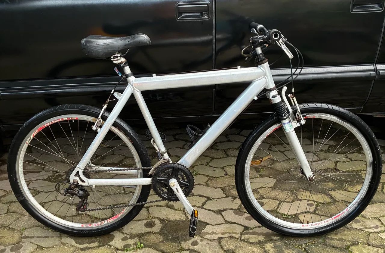 Bike de alumínio aro 26