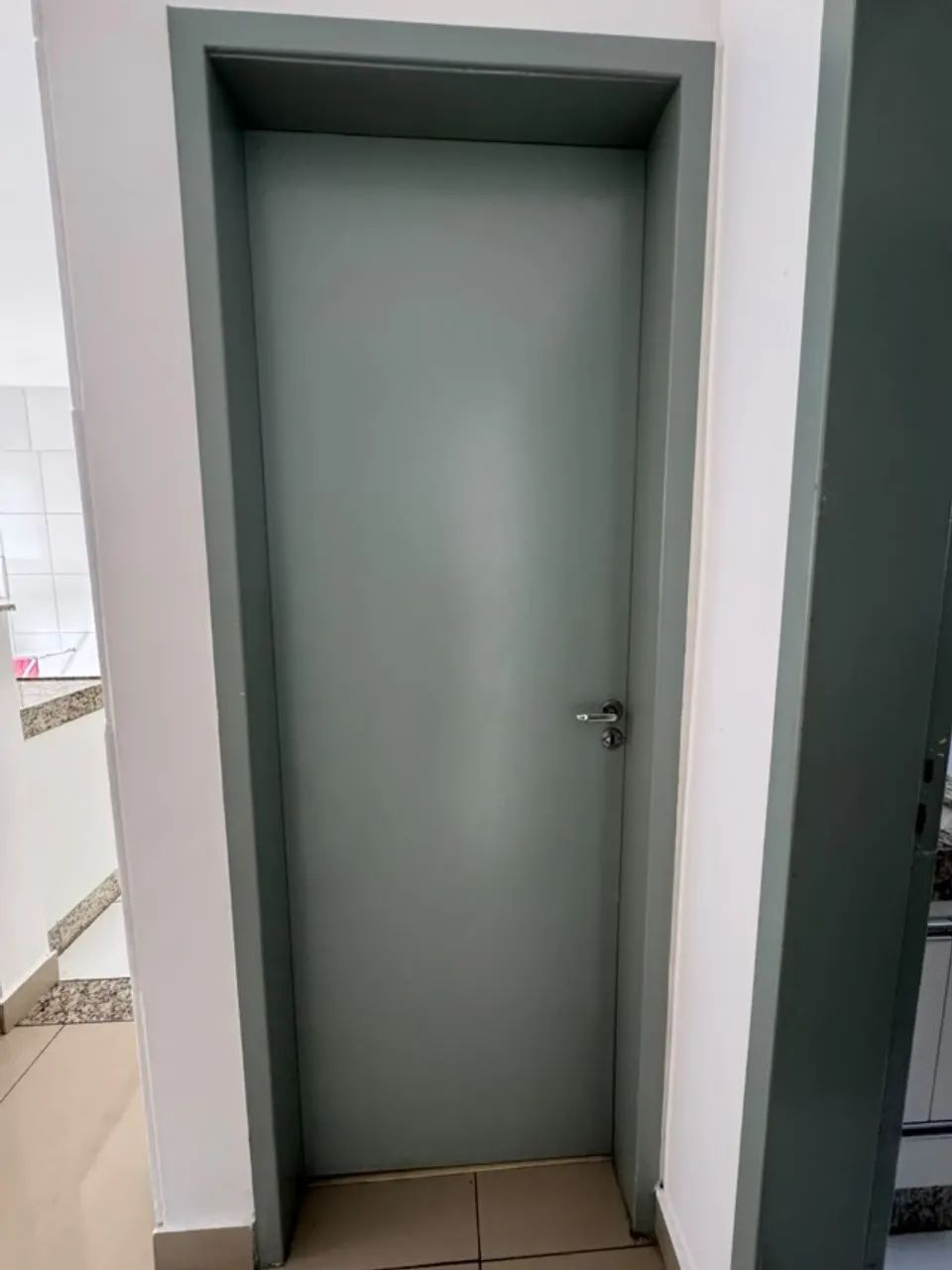 PENSÃO PARA MENINAS - APART MOBILIADO! 2 QUARTOS  - Foto 3