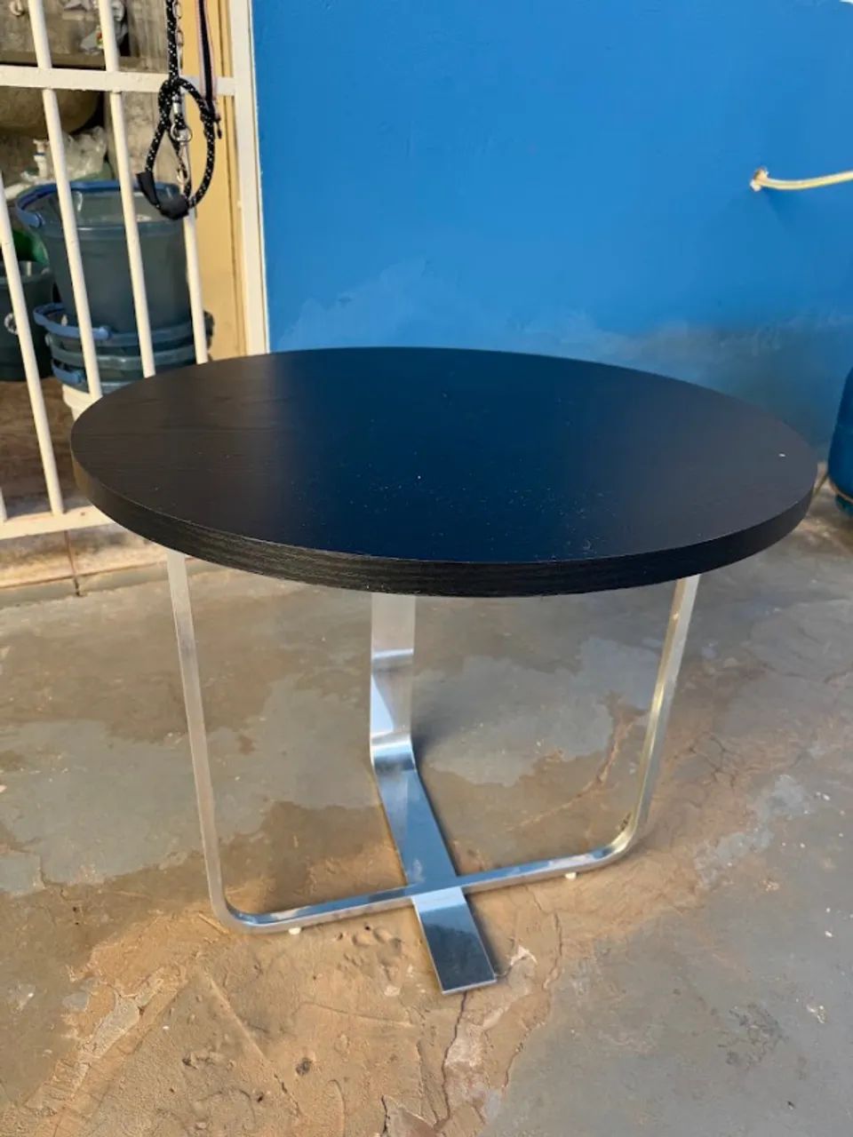 Pequena mesa para sala de estar - Foto 3