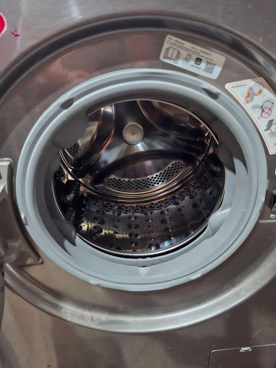 Maquina lavar e secadora LG - Foto 2