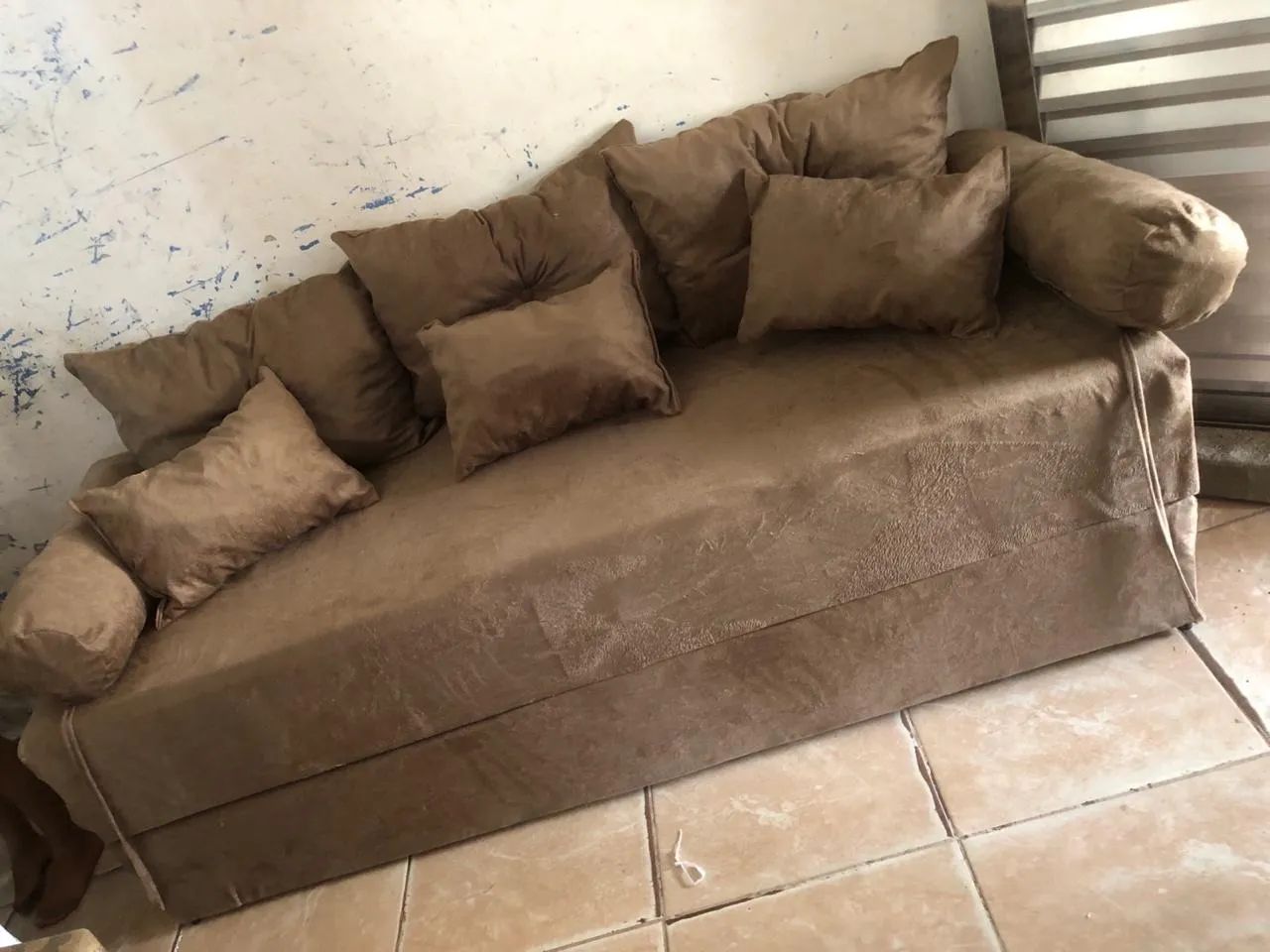 Sofá cama 8 almofadas direto da fábrica  - Foto 3