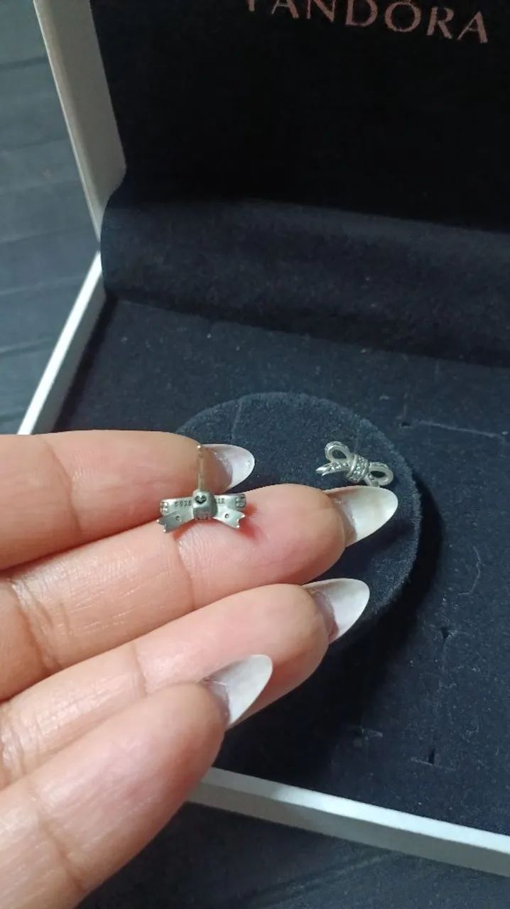 Brincos de prata esterlina Pandora CZ parques da Disney - Foto 3