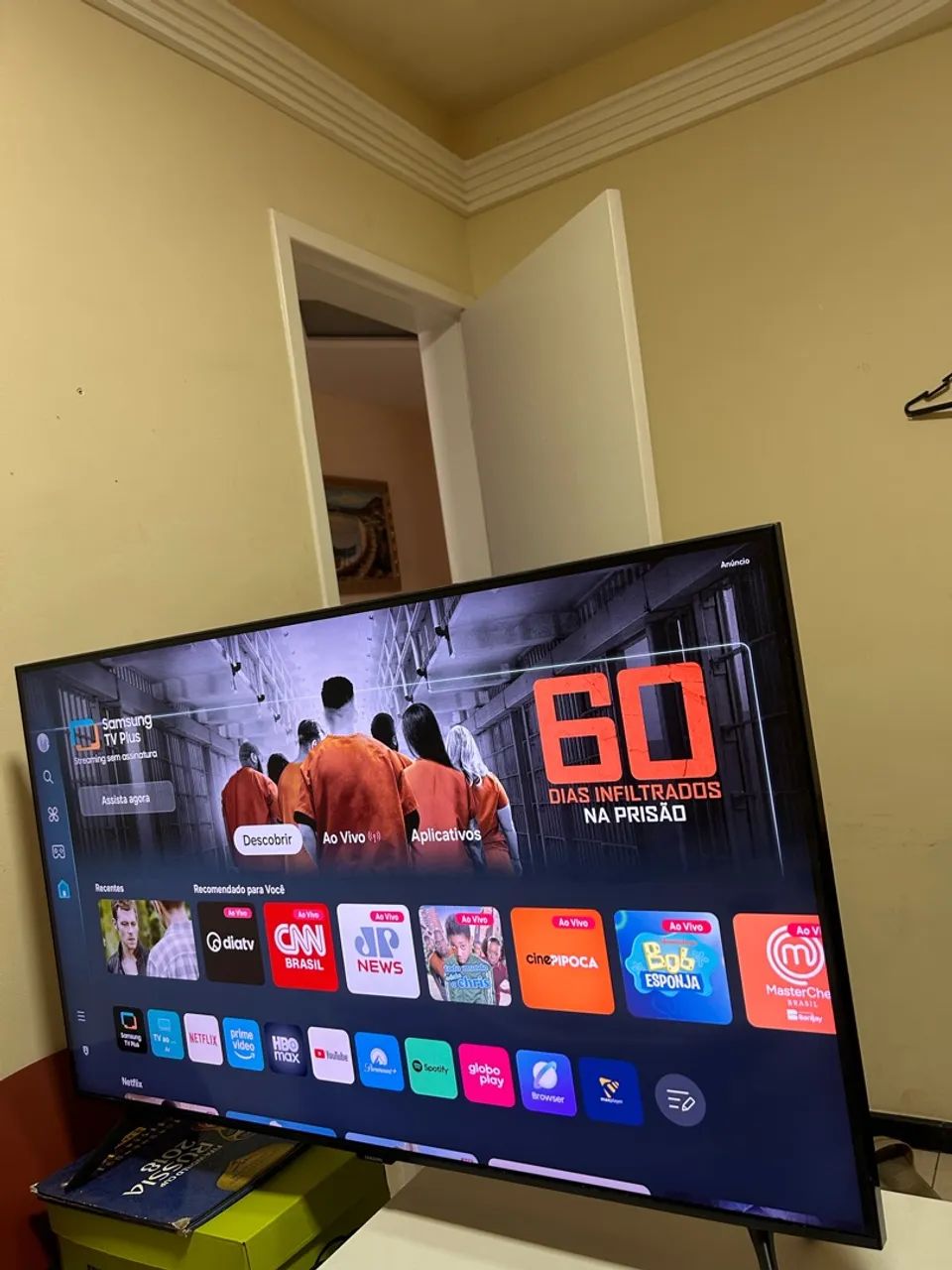 Smart TV Samsung 43? 4K Crystal UHD CU7700 - Foto 2