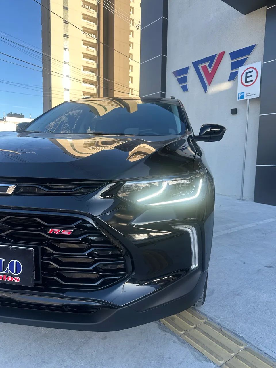 Chevrolet Tracker 2024 photo 2