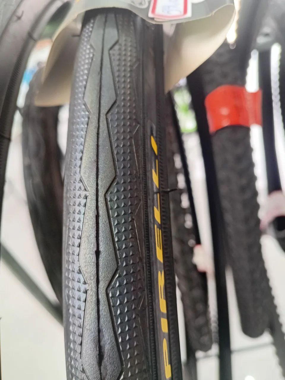 Pneu Pirelli Tornado Alfa 700x25  - Foto 2