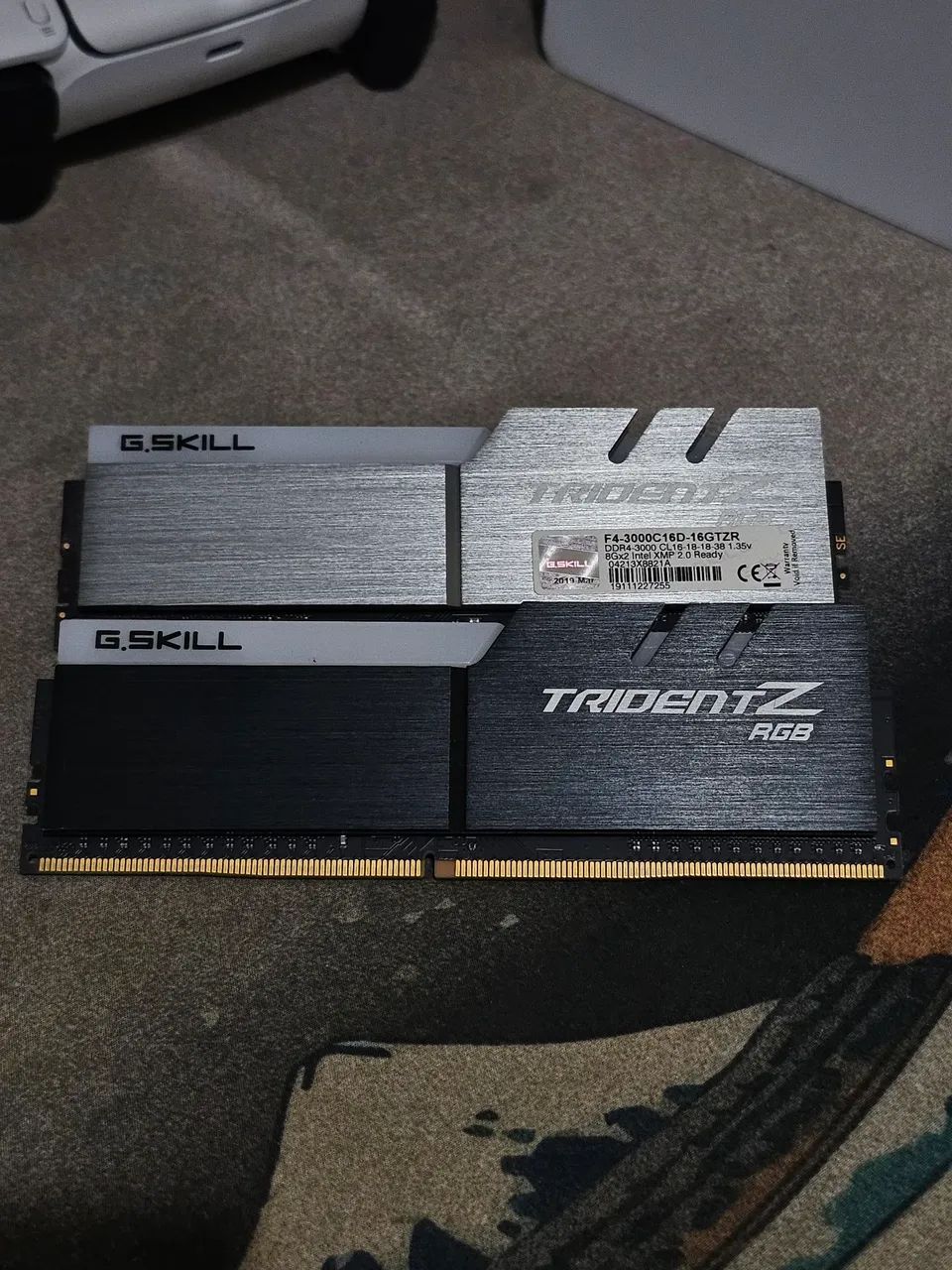 Memória RAM G.Skill Trident Z RGB 16 GB (2x8 GB) DDR4 3000 MHz - Foto 2