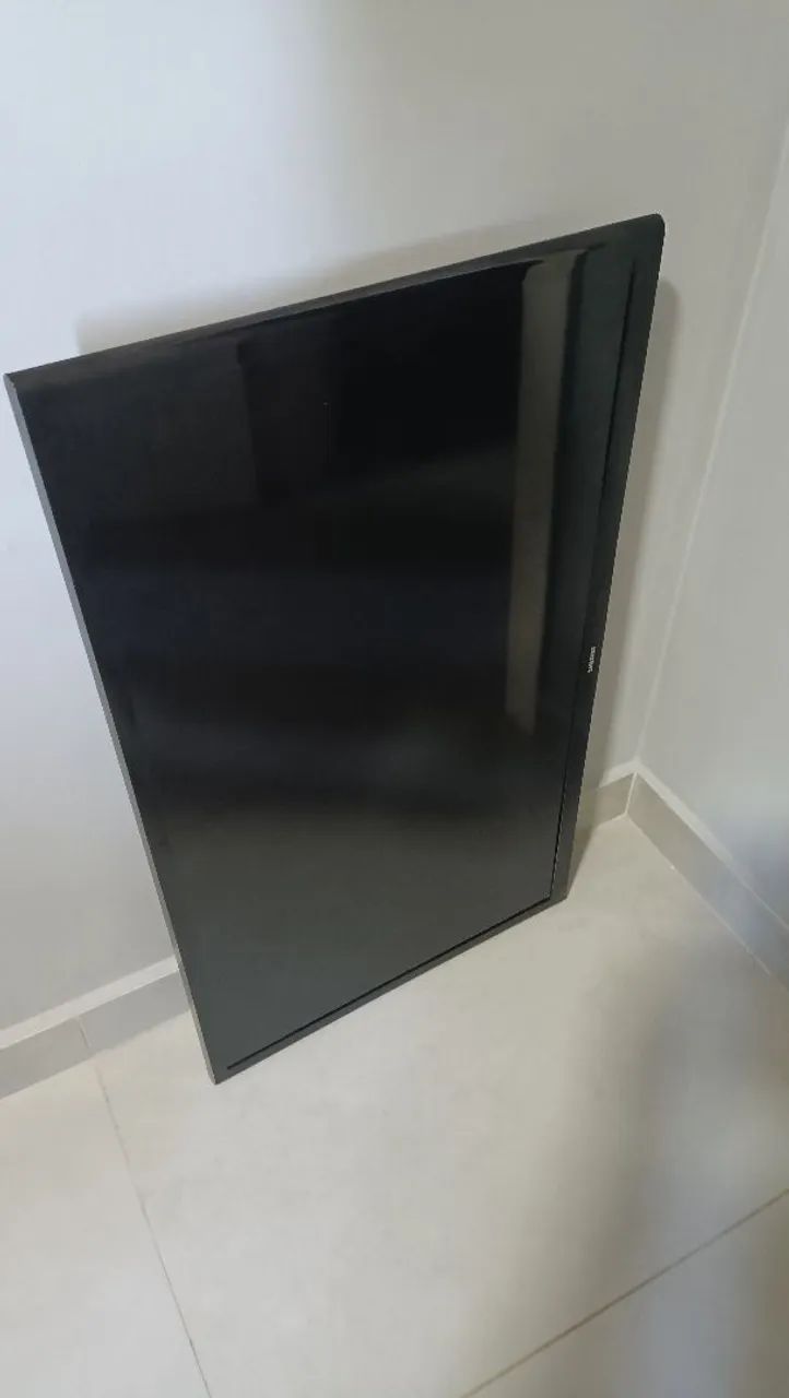 TV Samsung 32" - Leia a Descrição
