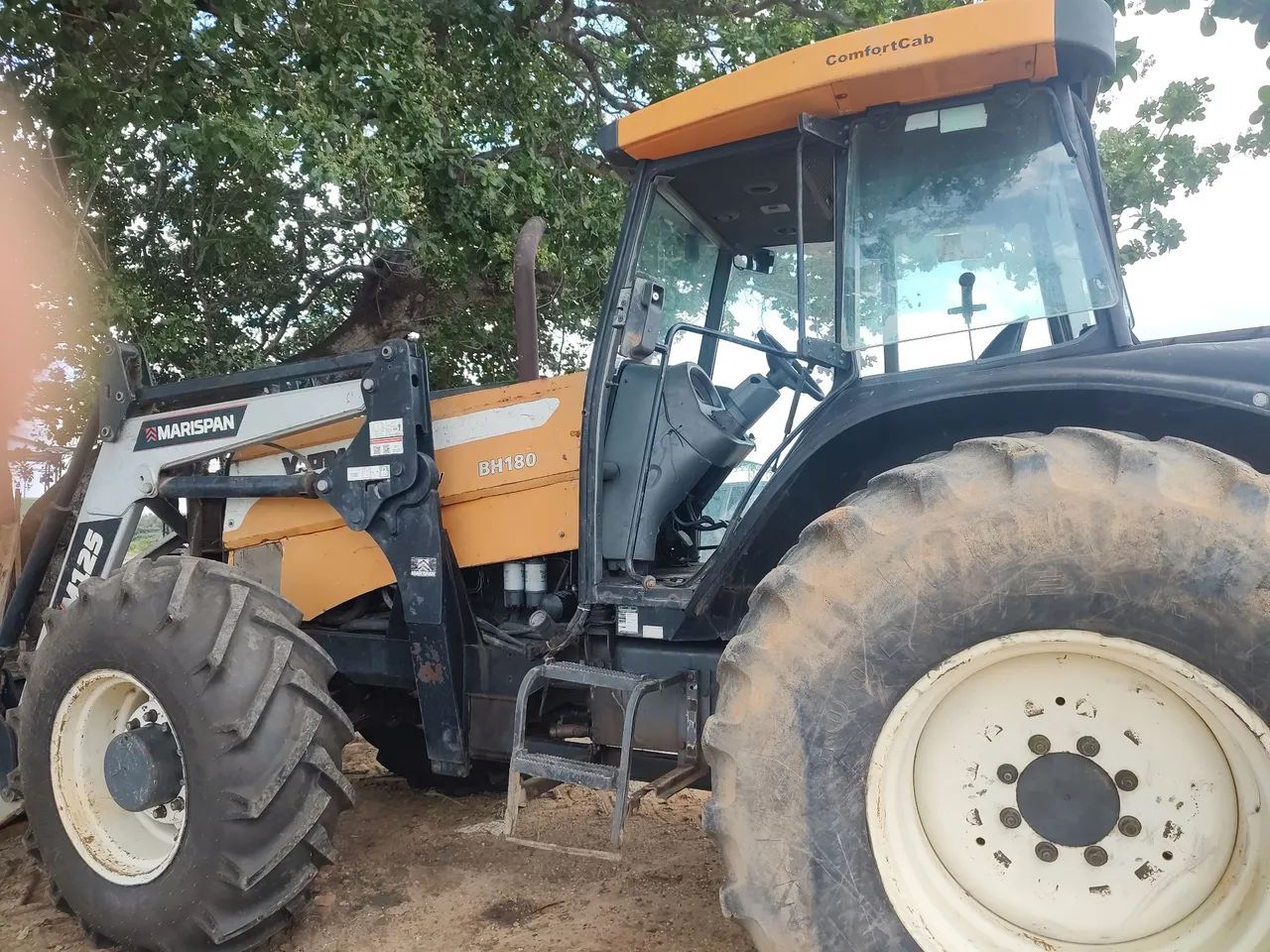 trator Valtra BH 180  - Foto 2