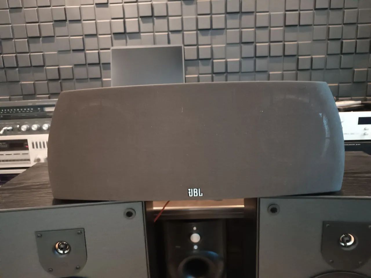 Caixa acústicas Central Studio Series JBL