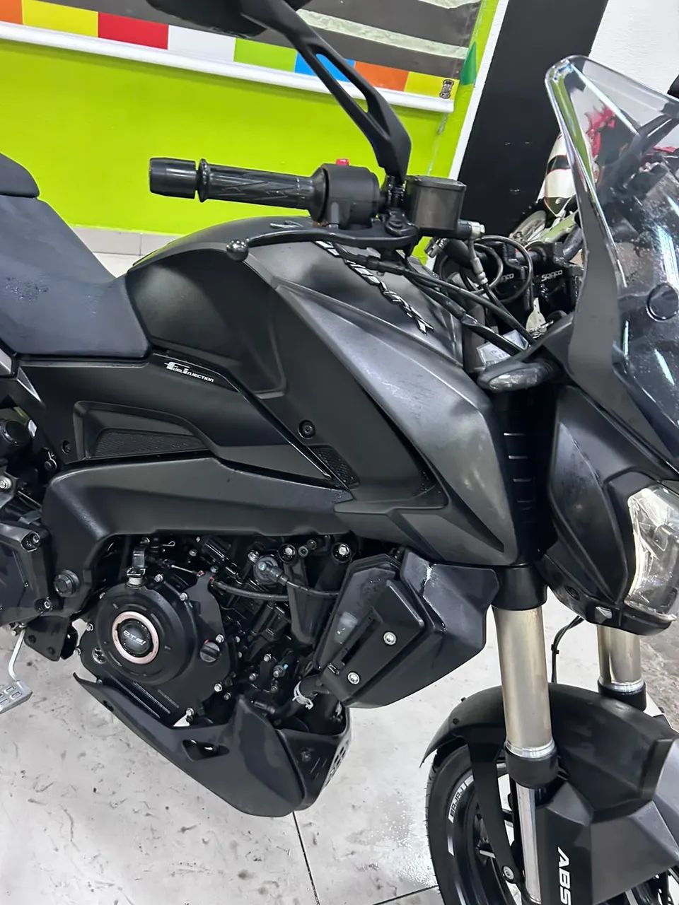 BAJAJ DOMINAR 400 - Foto 2