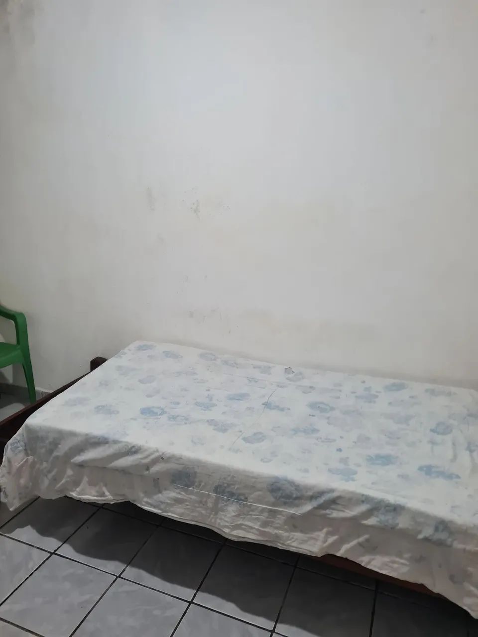 Aluga-se Quarto Mobiliado para Estudantes - Foto 3