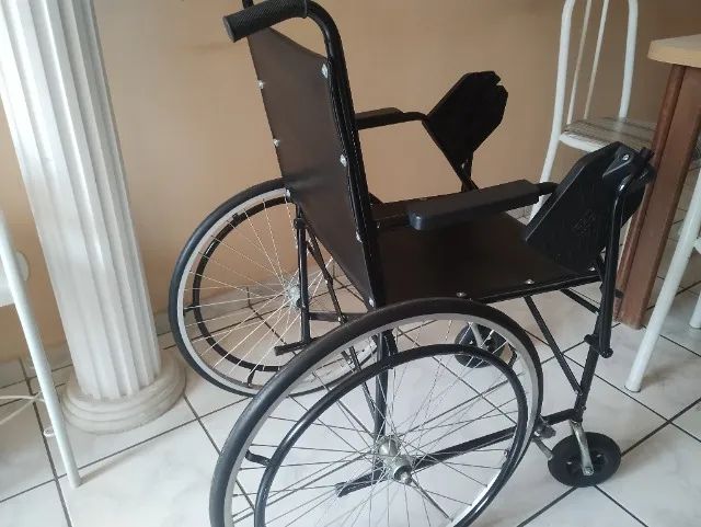 Cadeira de rodas (NOVA) - Foto 4