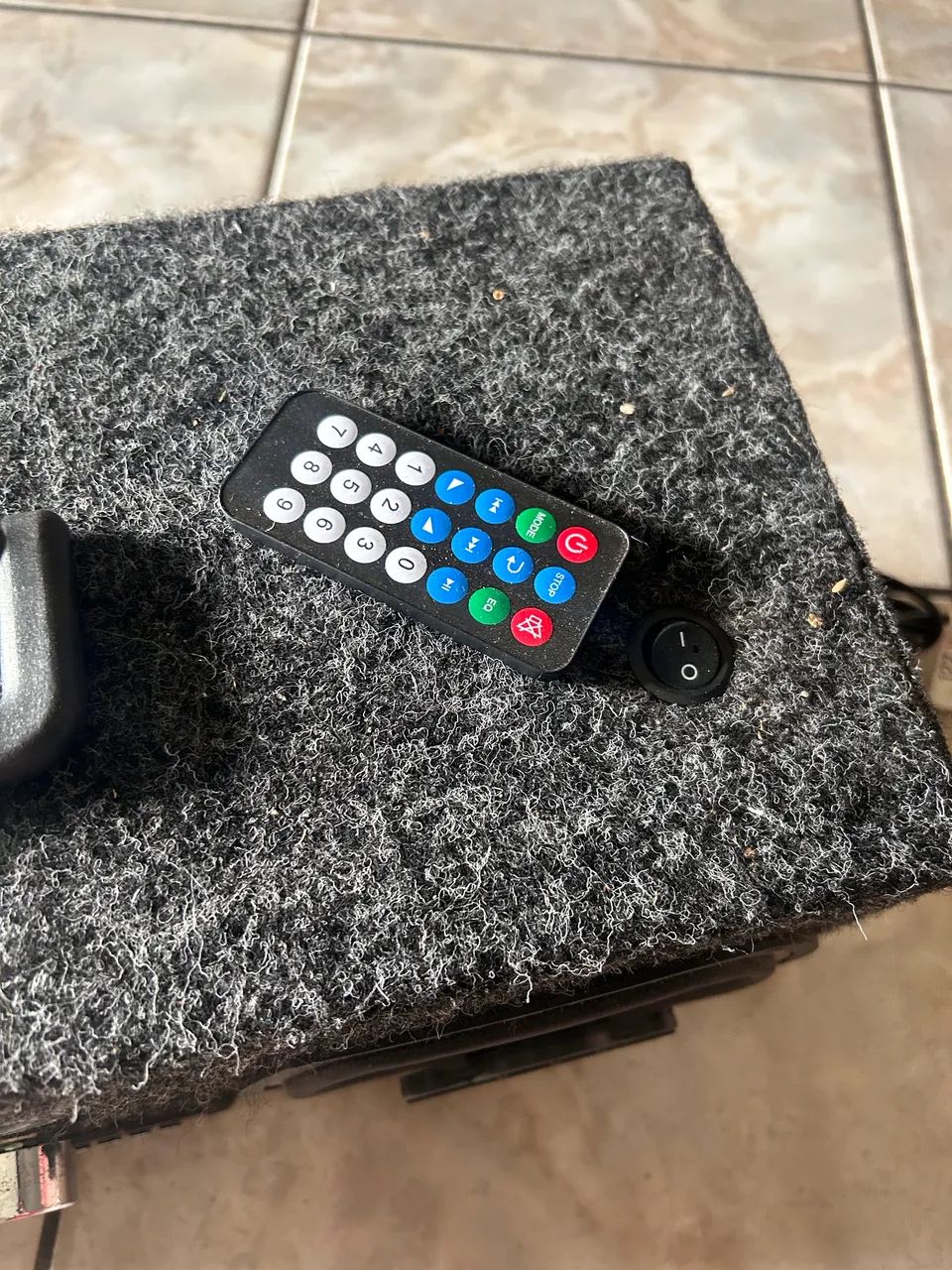 Caixa de som com entrada USB e Bluetooth  - Foto 5
