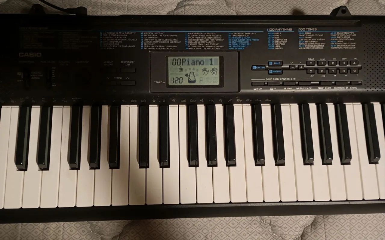 Teclado Casio CTK-1200 Completo - Conservado com caixa e cabo - Foto 3