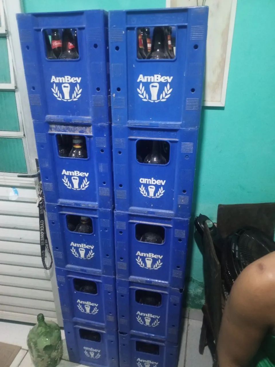 Vende-se 10 grade de cerveja Brahma 