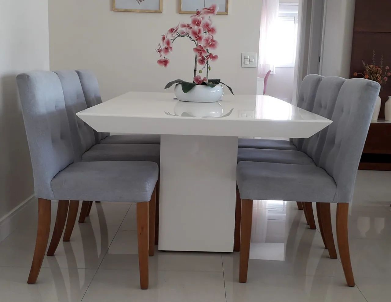 Vendo 6 Cadeiras para Mesa de Jantar