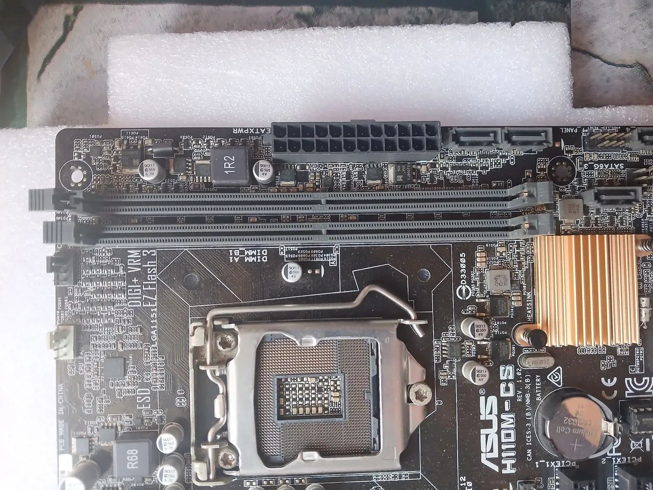 placa mãe asus h110m cs (com defeito) - Foto 5